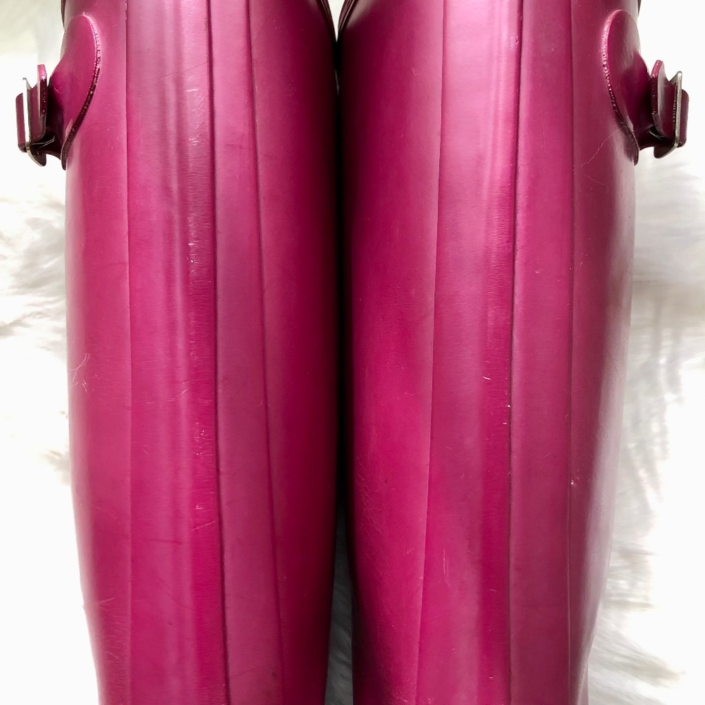 Tall Hunter Rain Boots, Size 9, Raspberry - Picture 3 of 13